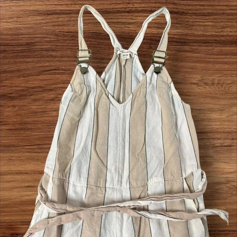 Billabong Striped Jumpsuit Wide Leg Crop Tan Cream V Neck Overalls Womens Small - Picture 2 of 8